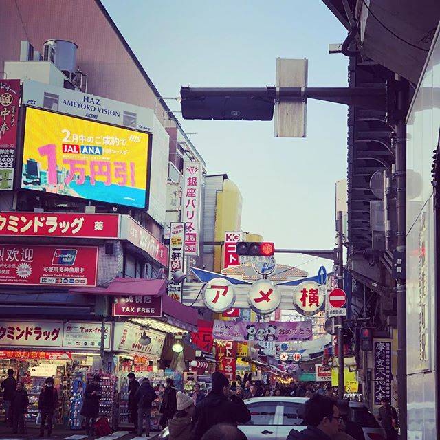 若月 栄治 on Instagram: “アメ横！#アメ横 #ベストコラニストがいる店” (53249)