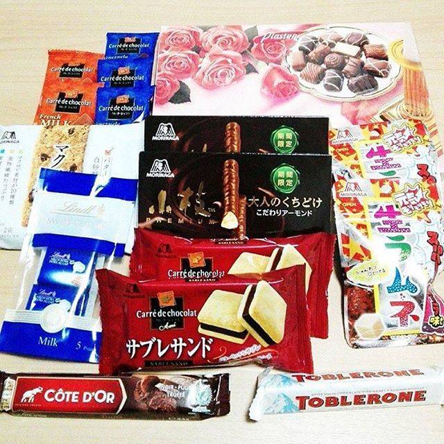 …ぶどう… on Instagram: “・#お菓子 #叩き売り #名物 #1000円#アメ横 #160406” (53261)