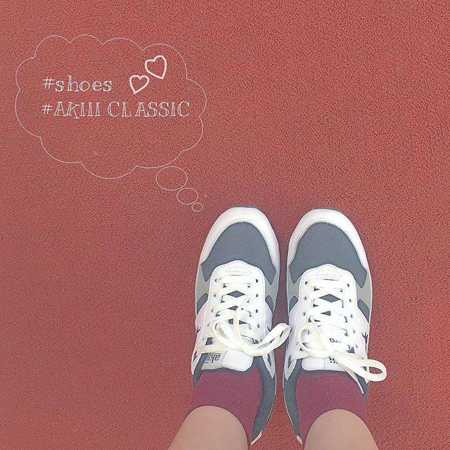 ゆき on Instagram: “.かわいくて動きやすい優秀！スニーカー大好きマンにはありがてえ😷💗.#sneakers#akiiiclassic#インスタ食べ物だらけだからたまにはね#女子っぽい投稿すると緊張する😺#靴下と背景同化した” (54785)