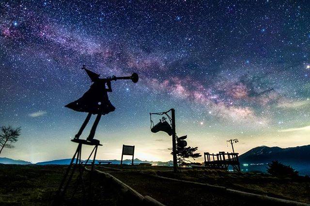 Mikiya Kobayashi on Instagram: “春の歌⭐️聞こえるかい、遥か遠くに映る君にも💐群馬県嬬恋村 #星 #星空 #星景 #星景写真 #カメラ好きな人と繋がりたい #東京カメラ部 #milkyway #nightphotography #ig_japan #astrophoto  #nightscape…” (57672)