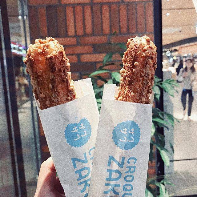 − LICCA − on Instagram: “ザクザク ✴︎✴︎✴︎ ． ． #croquantchouzakuzaku#🍦💦#zakuzaku#yummy #yum#sweet#creampuff #instagram#instalike#instagood#instafood . . #並んでよかった  #超ザクザク…” (58419)