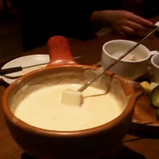 ayami_takarazuka on Instagram: “#cheese #fondue #ikebukuro #thelifetable #チーズフォンデュ #美味しかった😋🍴💕” (60001)