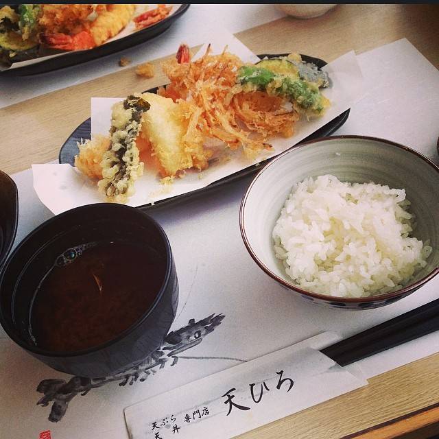 Mayuko Murase on Instagram: “近所の天ぷら屋さん＼(^o^)／ランチは980円と激安！ランチなのに2回に分けて作ってくれるのでサクサク💯👍🙆#天ぷら#ランチ#lunch#japan#japanesefood” (60598)