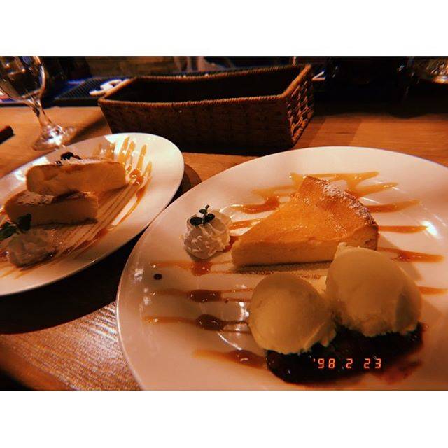 sayo on Instagram: “.明日いよいよWe are*ﾟ.糖分チャージャーに朱里のバイト先！#チーズケーキ おいしかった❤.#blanccafe #博多カフェ #cafe 40食頑張ろうねあかりんご🍎” (61064)