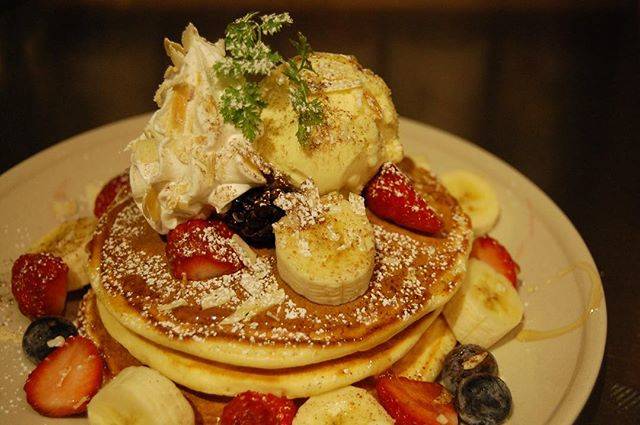 Kiitos. sumire on Instagram: “季節のフルーツガーデンパンケーキ。#パンケーキ#パンケーキ部#福岡#カフェ#ベーカリーカフェキッチン#いちごLamp#pancake#sweets#cafe#bakerycafe#fukuoka#Nikon#一眼レフ#d40#strawberry” (61139)