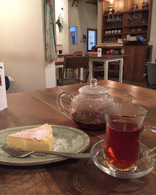 ルク on Instagram: “南フランス🇫🇷♡✴︎思わせるようなカフェここは時間がゆっくり流れてました。✴︎#キラキラカフェとねりこ  #福岡カフェ #赤坂 #fukuoka #過去pic 東京の友達から教えてもらった♫#かくれがカフェ #リピーター” (61171)
