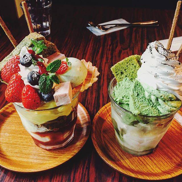 Suzu on Instagram: “🥄珈琲ぶりこ🥄雰囲気すごいよくて、とてもとても美味しかった😋ぴかる楽しかったね！！！ #名古屋カフェ #珈琲ぶりこ #ぴかる#抹茶ぱふぇ#春ぱふぇ” (61442)