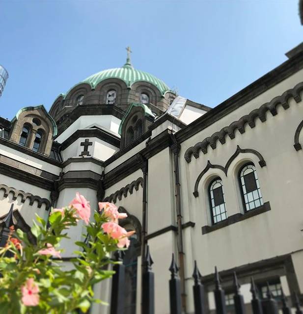 亜鈴 on Instagram: “#東京復活大聖堂 #ニコライ堂 と言った方が分かる方多いかも。#御茶ノ水 に降りたのは初めて。ビルの谷間にこんな本格的な聖堂があるとは。ヨーロッパの教会に行った気分になれました。#tokyo #orthodoxchurch #church” (66586)