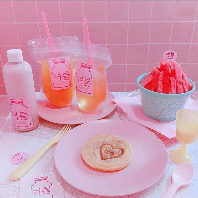 VitaDrugs on Instagram: “ﾖﾙﾑです\♡/本日は19:00までOPENしております(♡)明日火曜日は定休日です！ こちらのお写真はluv_babie_pink様のお写真です\♡/かわいく撮っていただき、ありがとう ございました！！ . . . cafeyolum#カフェヨルム#yolumlovesyou…” (66644)