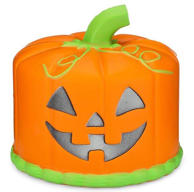 SillySquishies on Instagram: “New Jack O Lantern Cake with Glow in the Dark face! Can you guess what scent this is? . . . . . . #pumpkincake #pumpkinspice #pumpkin…” (68439)
