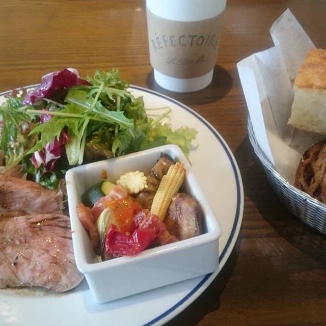 柳沢小実   Konomi Yanagisawa on Instagram: “朝の8:30から開いている、原宿のParis。食べきれないパンは、袋をもらって持ち帰れます。友人知人との遭遇率が高くて、今日は眼鏡スタイリストの藤さんとバッタリ。” (68541)