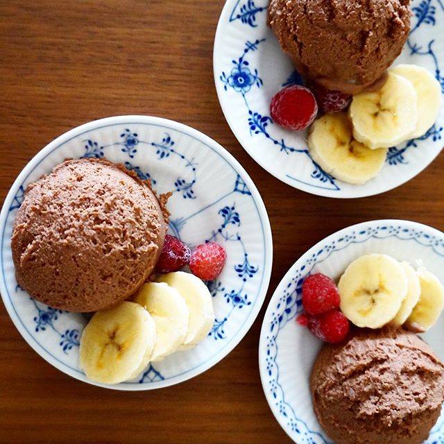 くみぞぅ on Instagram: “2018.10.3 賞味期限ギリギリの生クリームがあって作った、チョコレートアイスクリーム。 フワフワしててムース風。 #クックパッドレシピ  より。 バナナとラズベリーがよくあいました⭕️ ・ ・ #おうちおやつ #おやつ…” (69233)