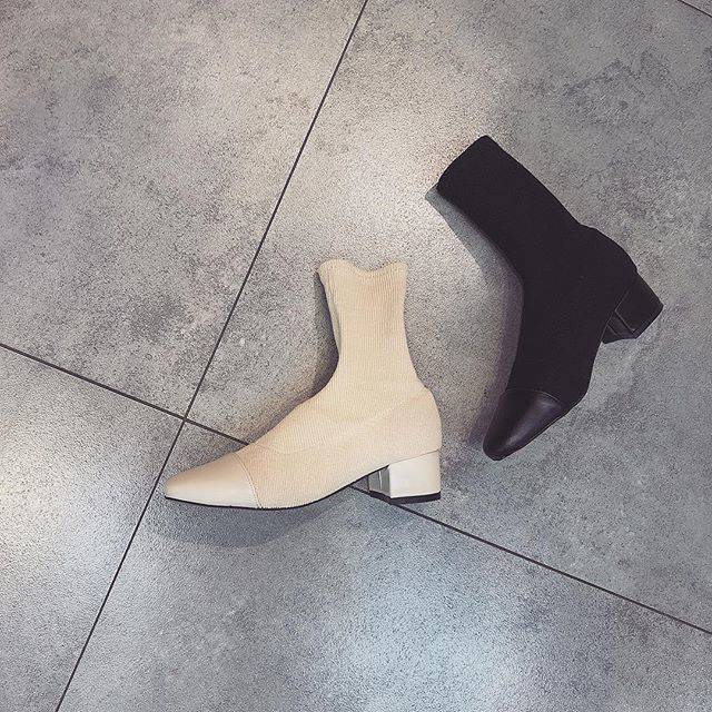 sayaka hara on Instagram: “new'ソックスブーツ履いてみたらアレかわいい。。癖になる。だるゆるニットやトップス多いから足元も柔らかく🐖が程良いのかもなと。＿＿＿＿＿＿#willfully#ソックスブーツ#来週発売予定” (69396)