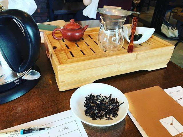 聚書房 on Instagram: “今日は中国茶の淹れ方を習いに表参道の #遊茶 へ。…” (70091)
