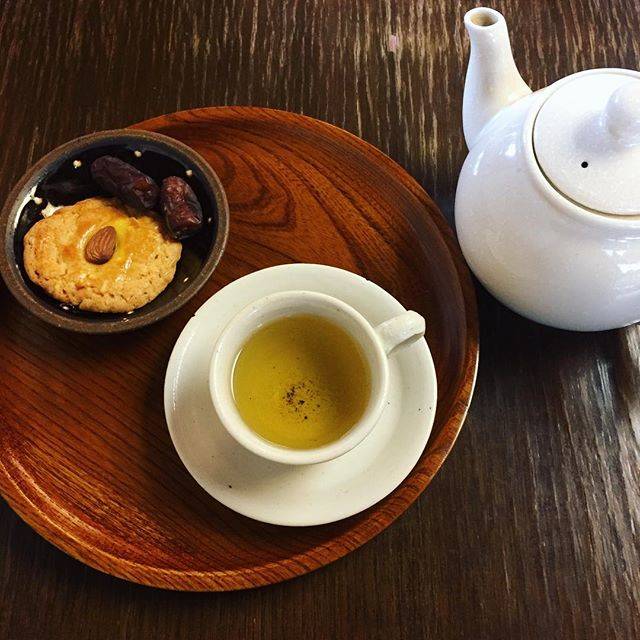 藤田 二郎 on Instagram: “おあとに七葉胆参茶てお茶を頼みました🍵苦甘く、身体の芯からポカポカにあたたまりました^_^#中目黒 #中国茶  #岩茶 #薬茶 #岩茶房” (70102)