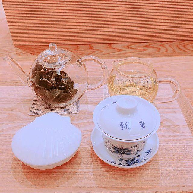 KRM on Instagram: “久しぶりの #掌tearoom 。 すごい賑やかなムードに変わっていた…後半は静かになってくれて嬉しかった😭♡ . #銀座 #銀座掌 #tanagokoro #台湾烏龍茶 #大禹嶺清香 #taiwanfood #taiwantea #teaholic #台湾茶 #お茶好き…” (70128)
