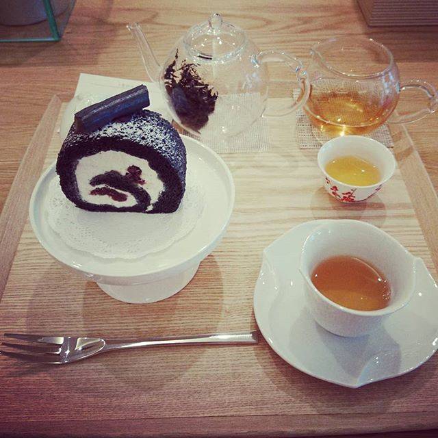 @ainumaru on Instagram: “何杯もお茶飲んじゃった笑#掌tearoom #中国茶” (70129)