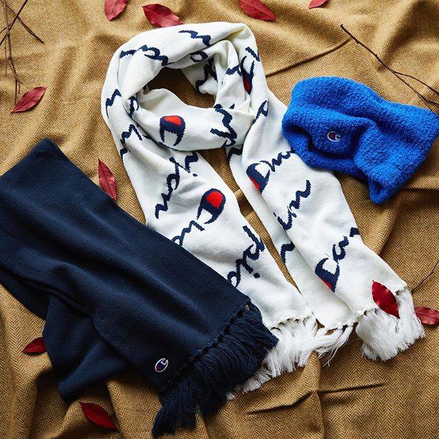 WEGO on Instagram: “✔︎champion scarf ¥2,990＋tax〜✔︎champion neck warmer ¥1,990＋tax#wego#ウィゴー#champion#チャンピオン#unisex#ユニセックス#fashion#scarf” (72226)