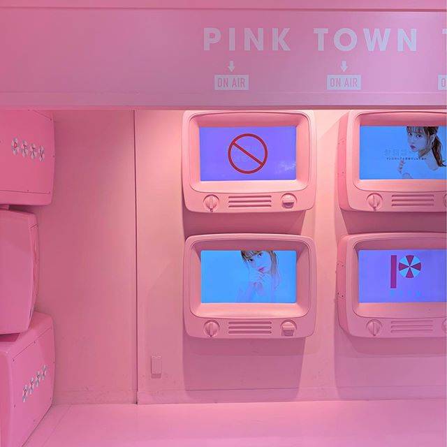 minami on Instagram: “可愛すぎん？#pink #インスタ映え #ピンク #ピンク好きな人と繋がりたい #instagood  #morerumignon #イクスピアリ #instalike #0119 .♥” (73026)
