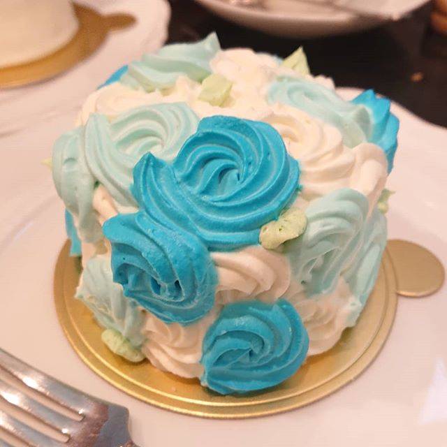 小泉龍 on Instagram: “#ショートケーキ#色・・・” (75262)