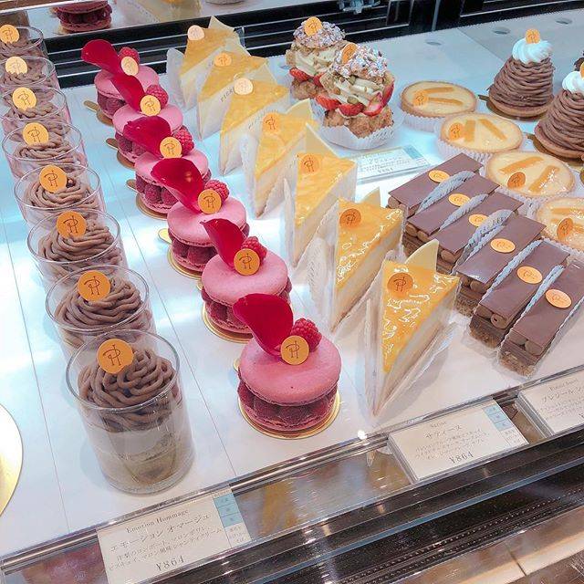 Ruby on Instagram: “/ Birthday cake of the year, Pierre hermé 𓆸𓆸 - - #birthdaycake #pierreherme #macaron #omotesando #tokyo #shibuya #japan #tokyocafeguide…” (75269)