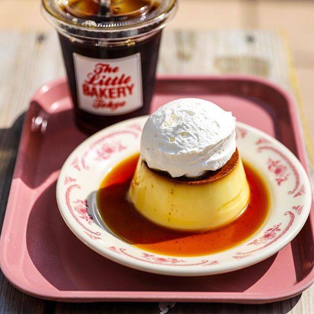 きょん。 on Instagram: “. .The Little Bakery Tokyo@thelittlebakerytokyo本日の気温18℃ in 東京。外で食べるプリンも大変美味しゅうに🍮#thelittlebakerytokyo#tokyo#sweets” (75594)