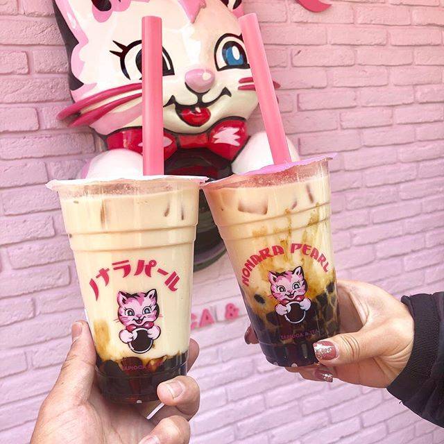 TOKUPON_CAFE on Instagram: “.大阪も新店舗が続々と。タピオカラッシュ..話題のお店は並ぶの必須..女子よりもカフェ巡りしてる男子🤔..#ノナラパール#大阪カフェ#タピオカ#アメ村” (77073)