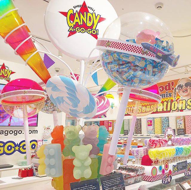 CANDY A☆GO☆GO！原宿竹下通り店 on Instagram: “ＣＡＮＤＹ Ａ✩ＧＯ✩ＧＯ！ くるくる回るキャンディオブジェ🍭 記念撮影にオススメです📸💖💖 #candyagogo #candy #gummy #chocolate #haribo #lollipop #kawaii #takeshitastreet #harajuku…” (77884)
