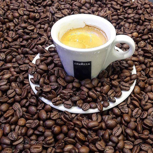 Coffee on Instagram: “#кофе #coffee #caffelatte #lungo #lattemacchiato #espresso #ristretto #cappuccino  #americano #macchiato #lavazza #lavazzalove…” (79408)
