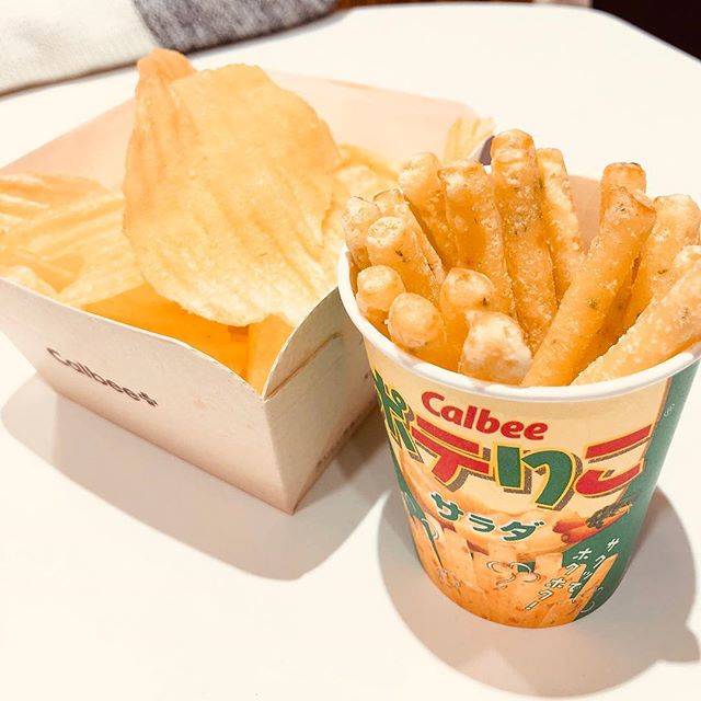 Chisato on Instagram: “✩✩ぬくぬくは美味し😋...#カルビープラス#ポテトチップスだし醤油味#ポテりこサラダ” (80192)