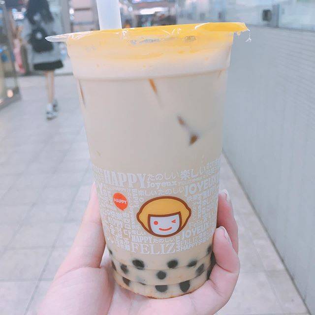 kanako tsubomoto on Instagram: “癒しで飲んだタピ🥺❤︎結構やわいから、もうちょいかみごたえある方が好きかな#タピオカ #タピオカミルクティー#bubbletea #happylemon” (83416)