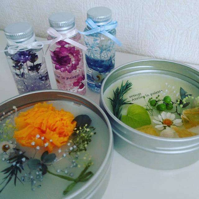 waka on Instagram: “衝動買いした小物たち✨花、香り、色合い…　一目惚れ。胸がキュンキュン❤自分も作ってみたいな～って思っちゃった😊#札幌ちかほ #てしごといち #ハーバリウム #アロマワックスバー #胸きゅん #アロマワックスサシェ #衝動買い #植物のある生活” (83725)