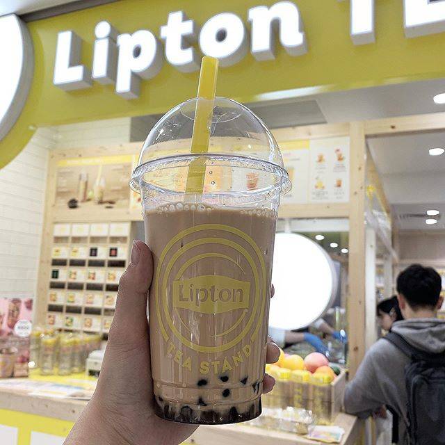 yuriel @nagoya on Instagram: “． ． ．【#liptonteastand】 ． #ラシック にあるリプトンのティースタンドです！出来た当初は大並びでしたが、今は結構空いていたので行ってきました🙋‍♀ ． ☑#タピオカロイヤルミルクティー (¥620) ． #アールグレイ…” (84757)