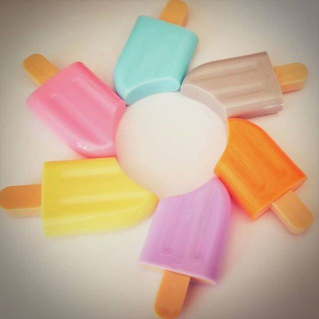 SQU. on Instagram: “セリアのアイスキャンディー型マーカーペン！可愛い(＾ω＾)#セリア #seria #文房具 #アイスキャンディー #100均 #100均文房具” (86107)