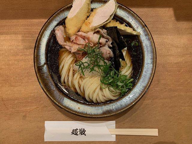tsugumi on Instagram: “梅豚おろしささみ天をプラスして最高💜#shibuya#渋谷#表参道#神宮前#うどん#麺散” (87025)
