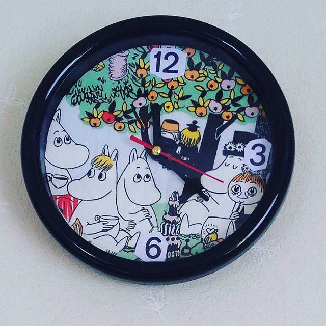Chiharu Ema on Instagram: “お土産にいただいたペーパーナフキンと百均の時計で#ムーミン#100均時計#針が白いほうが見やすい気がする#よく見たら１時間遅れてる” (87481)