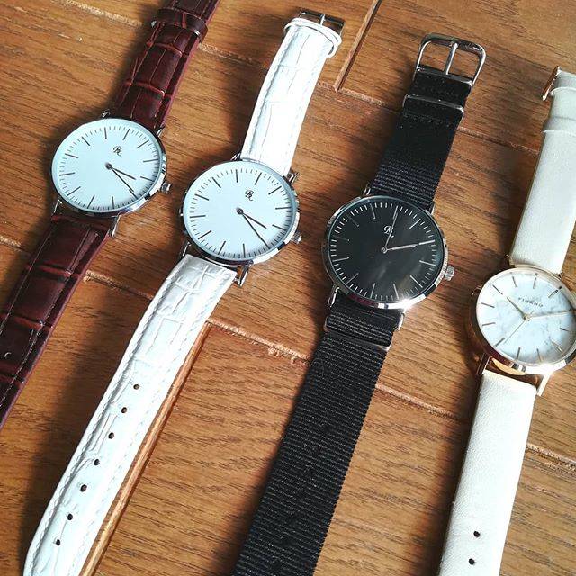 ゆん on Instagram: “最近、 ✨お気に入りの腕時計♪⌚✨ あと、 ✨ブラックフェイスのゴールド金具✨が届いてない😂💦 キラキラダイヤフェイスな腕時計も好き(*^^*)😍💕 #本革  #大理石 #大理石ウォッチ #500円商品 #本革ベルト  #シンプル #シンプル腕時計 #腕時計 #文字盤…” (87496)