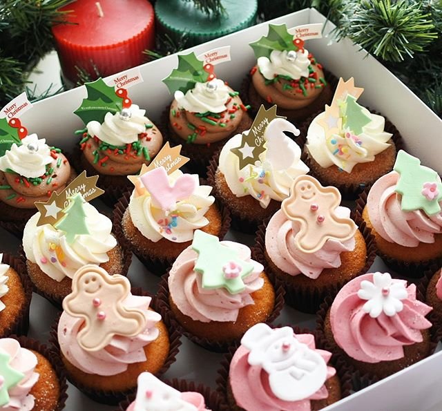 ニューヨークカップケーキ on Instagram: “🎄宅配できるクリスマス　パーティー　カップケーキ⛄️ ご予約承っております⭐️✨ . 当店、ニューヨークカップケーキのホームページからネットショップにおすすみください。…” (93697)