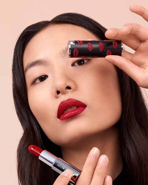 Givenchy Beauty on Instagram: “VALENTINE'S DAY LIMITED EDITION  Iconic Red Lips. The new symbol of love. Le Rouge Limited Edition - N°333 L'Interdit  #KISSMEWITHGIVENCHY…” (94835)