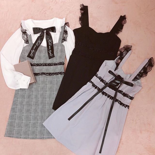 Ank Rouge on Instagram: “【press】 . . 🐰Neo Casual Spring newarrival🎉 . Backスピンドルジャンスカ gray/black/A ¥9,400+tax . Ank Rouge全店今週入荷予定💗 ラフォーレ原宿店＆公式通販サイトAilandにて販売中✨ . .…” (95497)