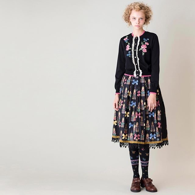 Jane Marple on Instagram: “Jane Marple 2019 Winter Collection﻿ Platok embroidery cardigan﻿ Little tassel dolls tuck lace skirt﻿ Little tassel dolls over-knee﻿ ﻿…” (95595)
