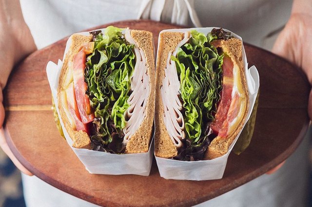 KING GEORGE TOKYO on Instagram: “KING GEORGEのサンドイッチは職場やご自宅でもお楽しみいただけます☺🥪今ならfine Dine でご注文して頂くとweb、アプリ限定クーポンで5%割引になりますよ〜🙋‍♀🧡 .クーポンコード :  ds571/31まで1回限り利用可能です！” (97801)