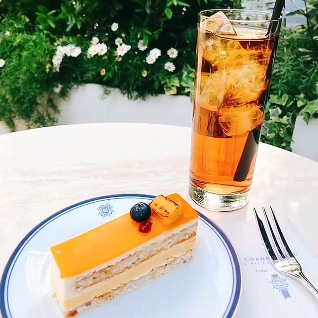ル・コルドン・ブルー LeCordonBleuJapan on Instagram: “#カフェ ル・コルドン・ブルーにて、#マンゴー #パッションフルーツ #ココナッツ が香る #ケーキ 「エキゾチック」を #アイスティー と共に。 爽やかな今の季節にぴったりです！ . こちらのケーキは5月のキャンペーン「Merci, Maman!…” (97841)