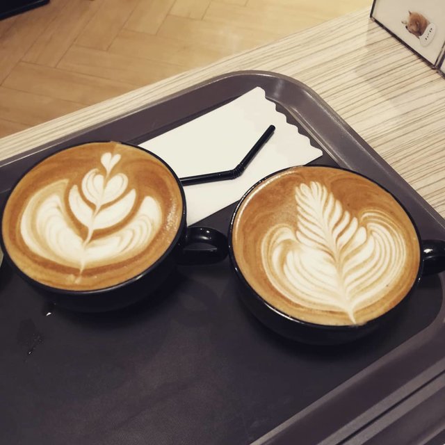 Caesar Cafe on Instagram: “Latte art at caesar cafe!  #カイサルカフェ ☕ #ラッテアート #latteart #latteartgram #caffelatte #cappuccinoart #latteartist #caffe #caffeart #coffee…” (98150)