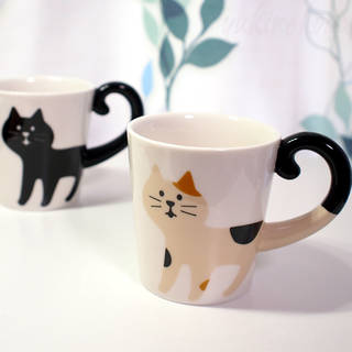 くるりん、猫のしっぽが可愛いマグカップ。デコレ(DEC...